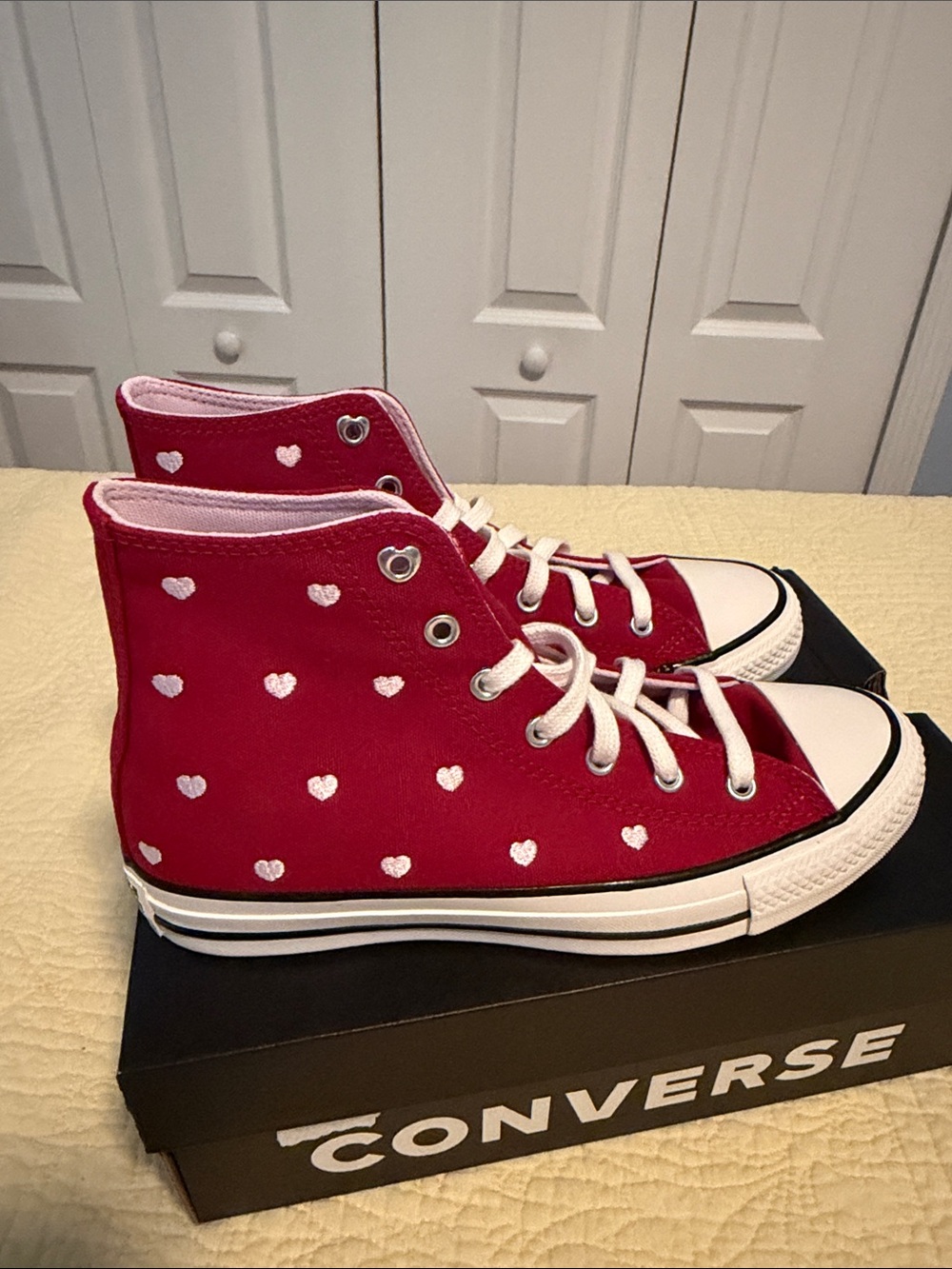 Converse Red High-Top Heart Print Sneakers - Picture 3 of 8